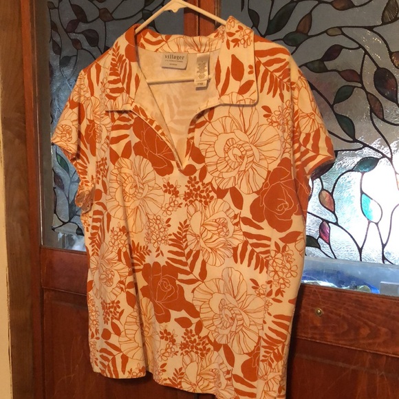 Villager by Liz Claiborne woman’s 2X top. Like new. - Picture 2 of 3